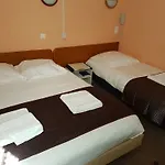 Du Rocher Hotel 2*