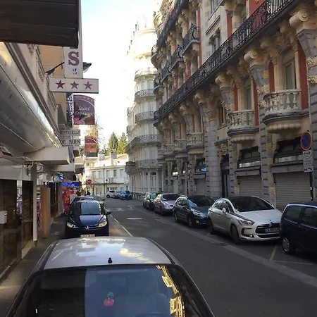 Hotel Du Rocher