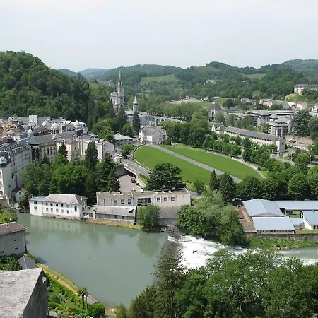 Du Rocher Lourdes