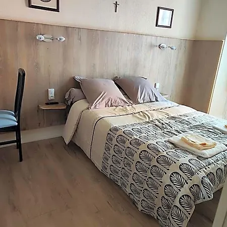 Du Rocher Hotel 2*
