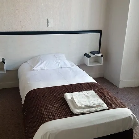 Hotel Du Rocher 2*